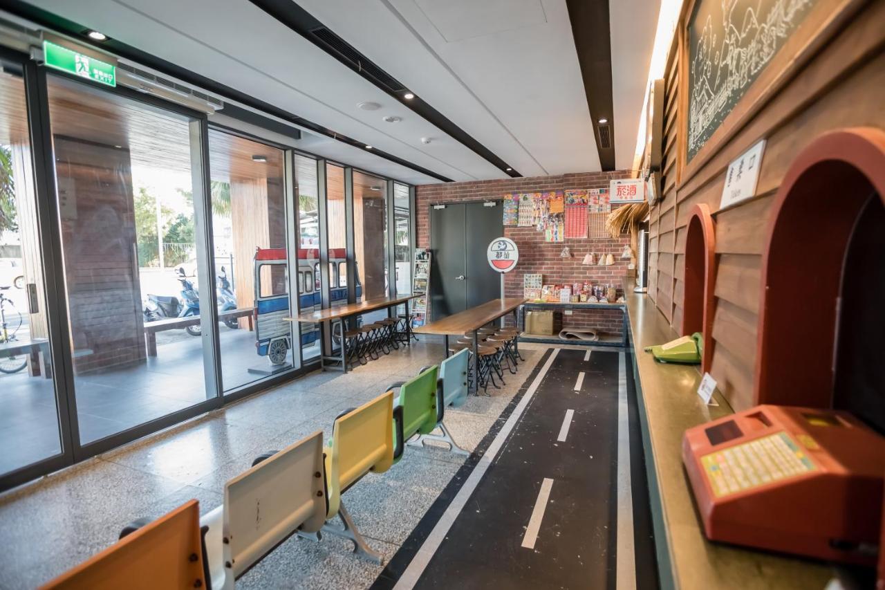Traveller Inn Tiehua Cultural And Creative Hotel Taitung Luaran gambar